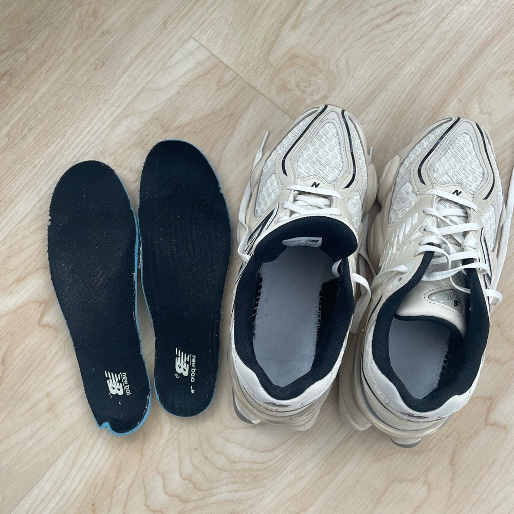 New Balance Cream and Black Sneakers - Picture 11 of 14